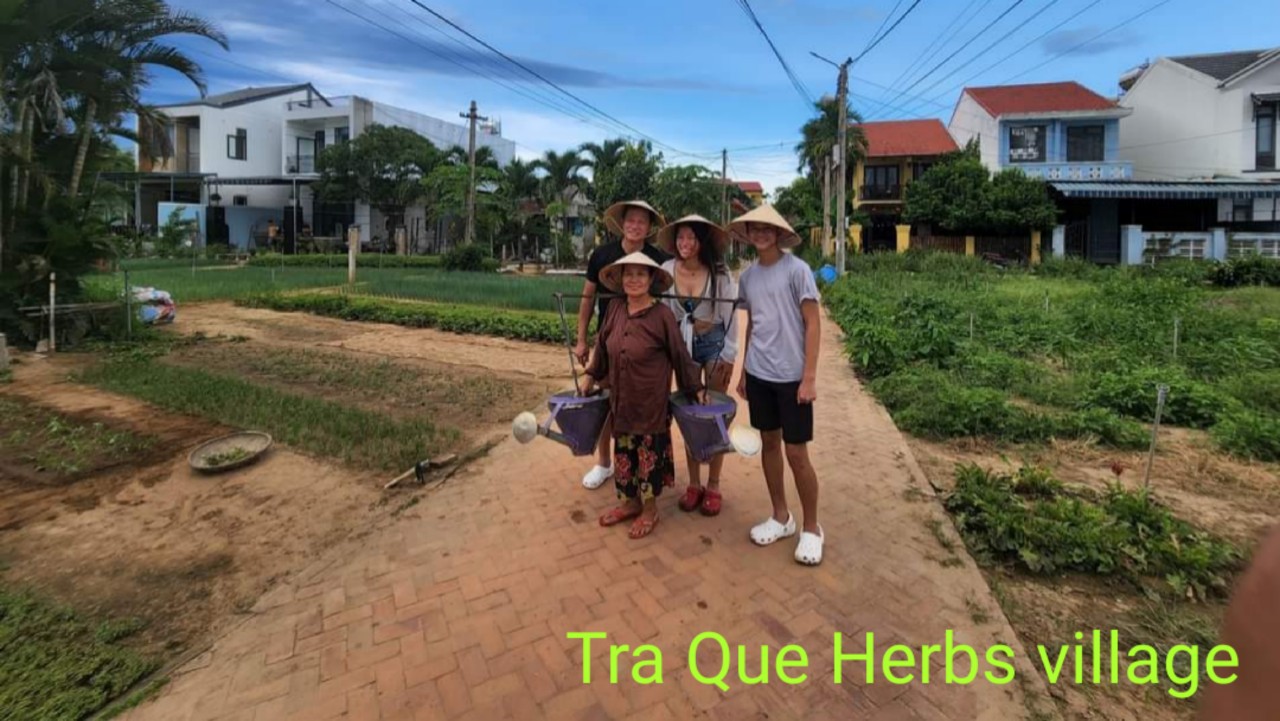 How To Get Tra Que Vegetable Village From Hoi An