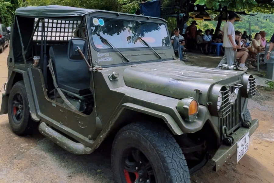Vintage Jeep Tour Hoi An