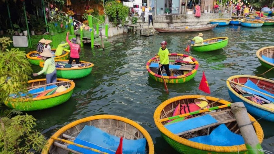 Da Nang To Coconut Village Hoi An Tour