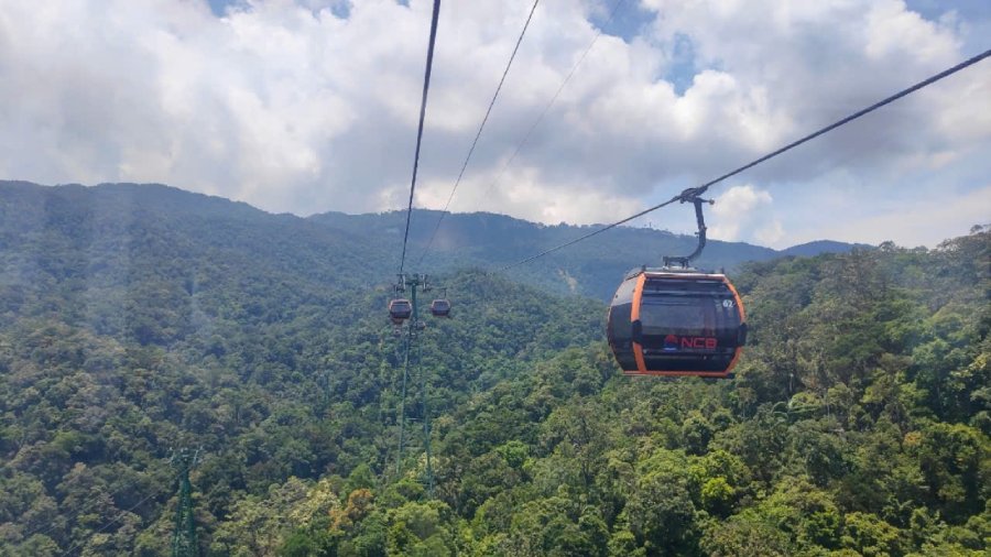 Golden Bridge Marble Mountains Guided Tour Da Nang