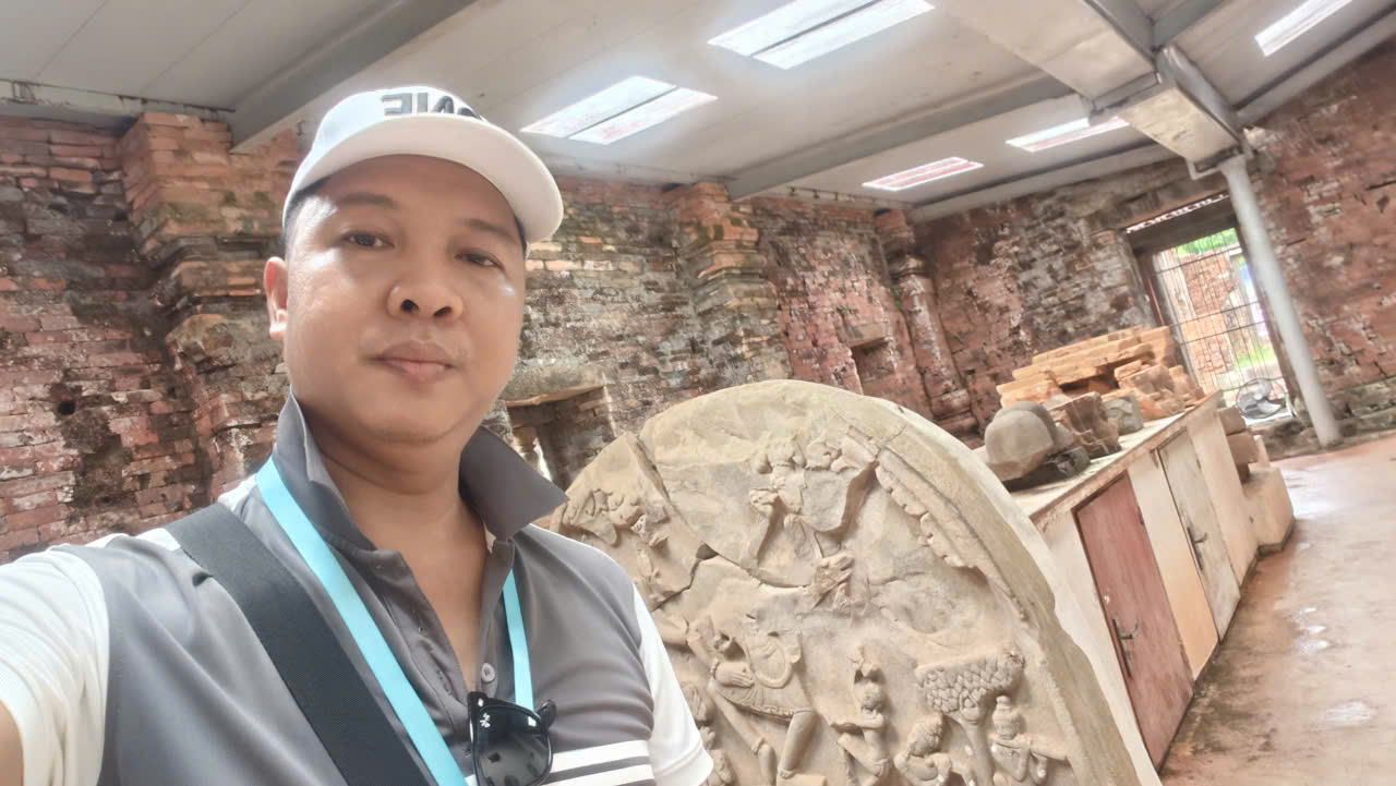 Viet Nguyen taking a selfie inside Group D at My Son Sanctuary