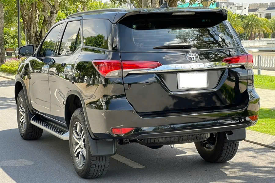 Private Car Transfer Central Vietnam Coast